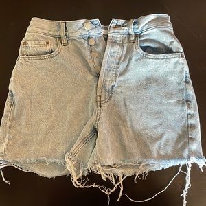 PacSun 90’s Girlfriend denim shorts